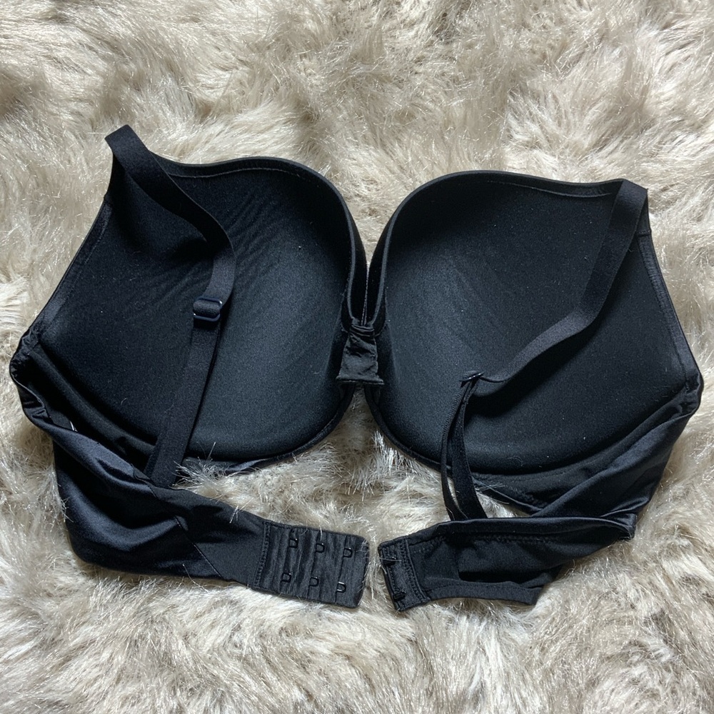 Victoria's Secret Sleek Black Bra - Picture 7 of 9